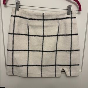 Lulu's White and Black Checkered Mini Skirt
